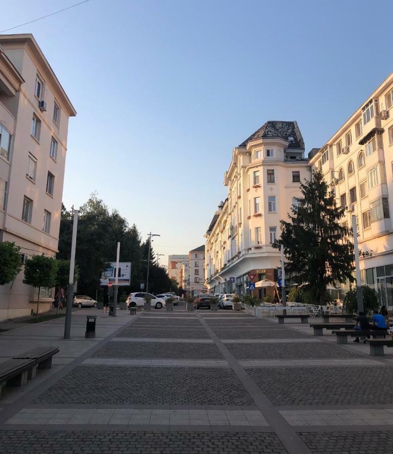 Galla Old Town Center Craiova Eksteriør billede